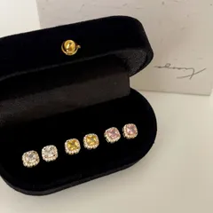 レディース　金属風キラキラピアス (T)