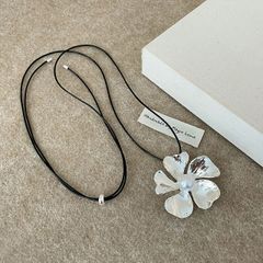 蝶貝パール フラワー 淡水パールネックレス 岸野ゆかりSILVER925 