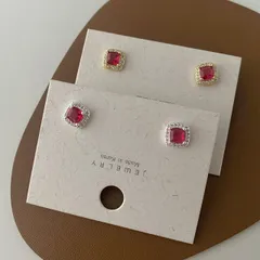 種類1：10点/指定可能（ランダム発送） ピアス　レディース　韓国ファッション　デザイン　金属風　ジルコニア (T)