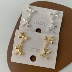 a.hrさん ハンドメイドピアス - メルカリ