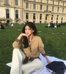 ondemin カラーニット キャメル + シャツ チェック柄 セット