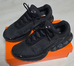 ナイキ エア マックス Dn トリプル ブラック