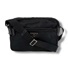 プラダ　PRADA ショルダーバッグ　トライアングルロゴ　三角ロゴプレート　ブラック　黒　テスートナイロン