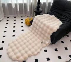 高評価続出！ラグジュアリー INS 風ふわふわクッション キャタピラーソファ用座布団 背もたれ一体型 厚手保暖 ベイウィンドウブランケット