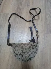 COACH シグネチャー ショルダーバッグ ブラウン