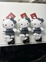 新品 ハローキティ ハウンドトゥースチェック マスコット キーホルダー