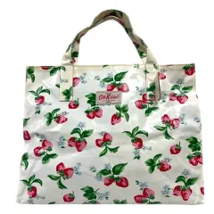 キャスキッドソン Cath Kidston トートバッグ 四角 スクエア 総柄 プリント いちご 苺 花柄 ビニール ファスナー開閉 タグ付き 白 ホワイト ピンク グリーン 緑