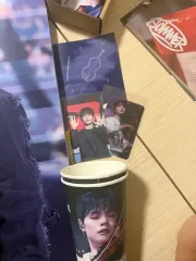 LUCY(ルシ) シン・イェチャン(SHIN YECHAN) センイルカフェ 額縁 + ムーン 진 + 非公式 グッズ