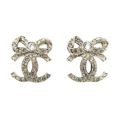 CHANEL リボン フープピアス ホワイト - メルカリ