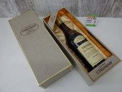 未開封箱付きヘネシーキュヴェスペリオールコニャックブランデー赤ヘネ