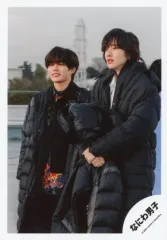 【中古】生写真(ジャニーズ) なにわ男子/道枝駿佑・長尾謙杜/膝上/シングル「Special Kiss」MV＆ジャケ写オフショット/公式生写真