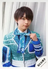 【中古】生写真(ジャニーズ) なにわ男子/大西流星/上半身・衣装青・水色・左手リボン・顔右向き・背景白/「関ジュ 夢の関西アイランド 2020 in 京セラドーム大阪 ～遊びにおいでや!満足 100%～」グッズオフショット/公式生写真