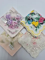 【新品】pierre cardin レディースハンカチ 4枚セット お買い得品