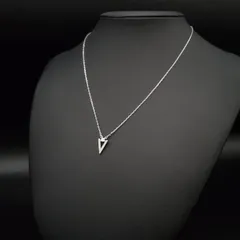 美品 SWAROVSKI スワロフスキー ネックレス ペンダント funk V字型 クリスタル シルバーカラー ギフト プレゼント 贈り物