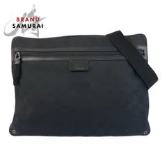 グッチ ショルダーバッグ 肩掛け GGキャンバス 黒 ブラック 金具ロゴ 総柄 美品 GUCCI グッチ ブラック 黒 シルバー金具 GGキャンバス 90476