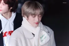 TXT ボムギュ(BEOMGYU) 白 フリース マフラー