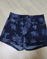 GUESSジーンレディース デニムハーフパンツ