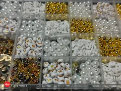 ビーズ各種詰め合わせセットケース入り