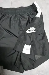 ナイキ ブラック ウーブン ハーフパンツ S