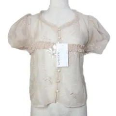 ミュゲ muguet タグ付き flower embroidery sheer blouse シアーブラウス 771499499 フラワー刺繡 半袖 フリル バルーンスリーブ フリーサイズ ピンクベージュ /X