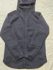 アンダーアーマー フード ジップアップ