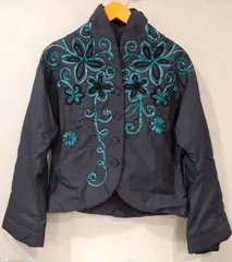 M08 トクコプルミエヴォル ジャケット　ポリエステル綿入り　刺繍　エレガント