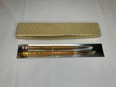 Item thumbnail for item c5436950-fd3c-47aa-8a25-a83e9da46fe5