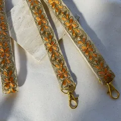 インド刺繍リボン　ショルダーストラップ　スマホショルダー