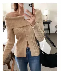 ベージュ オフショルダー ゴージ ニット (新品)