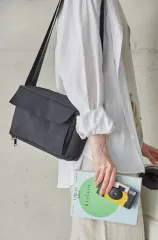 アイティンソ Starship Square スタシ ウォレット バッグ ブラック カラー