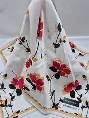 【新品】BURBERRY レディースハンカチ 約57㎝ 大判サイズ ミニスカーフ おひざ掛け