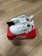新品 12cm Nike幼児用シューズ