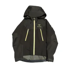 ARC'TERYX ナイロンジャケット ウィンドブレーカー　アークテリクス 2025年最新】Arc teryx ウィンドブレーカーの人気アイテム - メルカリ