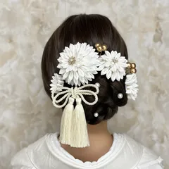 【即納】白無垢の花嫁さまに♡/ウエディング ヘッドドレス ヘッドパーツ 結婚式 和装婚 サテンつまみ細工 ホワイト 白