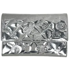 シャネル CHANEL アイコンライン 二つ折り財布 ココマーク No.5 エナメル 二つ折り財布 パテントレザー シルバー レディース 【中古】