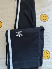 アディダス 3本線 レギンス ブラック 150