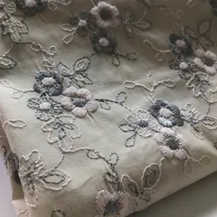 縦100cm×横90cm 刺繍生地