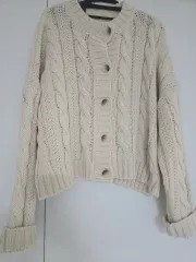 エイブリー ケーブル編み ニットカーディガン