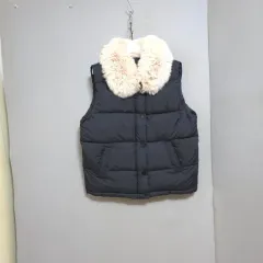 丸いファーKARA（カラ）ダウンベストアウター F n9460