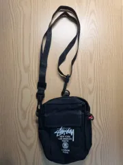 STUSSY ブラック ミニ クロスバック