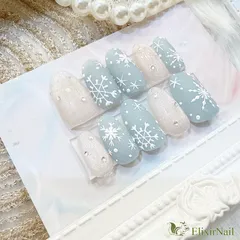 【現品】ネイルチップ　白　水色　雪の結晶　マットネイル