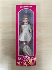 Item thumbnail for item c7357936-fe93-486d-83cc-fc7a7fc25904