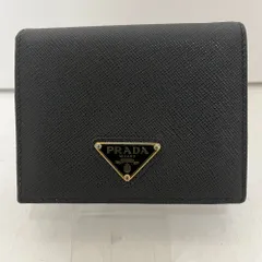 06w12575 PRADA 二つ折り財布 ブラック サフィアーノ トライアングル  二つ折り財布  【中古品】