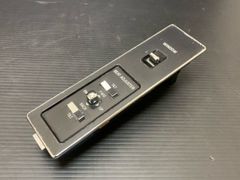 大一産業 スリム型 メダルサンド 両替機 1000円→100円×10枚 - メルカリ