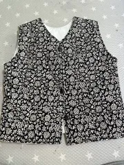 オゾドパパ アダルト フラワー パータン ベスト ジャケット ブラック Fサイズ