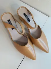 新品 25cm ベージュ ミュール サンダル ストラップパンプス ローヒール