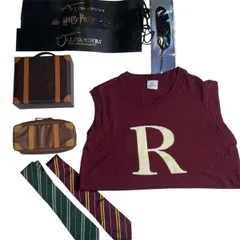 【お得】ハリー・ポッター グッズまとめセット ローブニット ネクタイ2本／羽ペン ポーチ トランク風ボックスショップ袋付き u1183