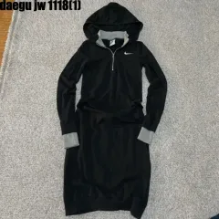 ナイキ ハーフジップ ロング フーディー M