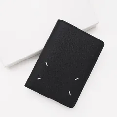 MAISON MARGIELA メゾン マルジェラ 財布 パスポート ウォレット パスポートケース SA2VL0024 P4745 レディース ユニセックス ブラック グレイニーレザー 牛革 本革 型押し 4ステッチ 旅行  ギフト プレゼント
