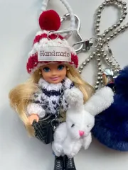 チェルシードールチャーム　バッグチャーム　デニムサロペットスカート 4012935615_02.jpg?v=1740748689